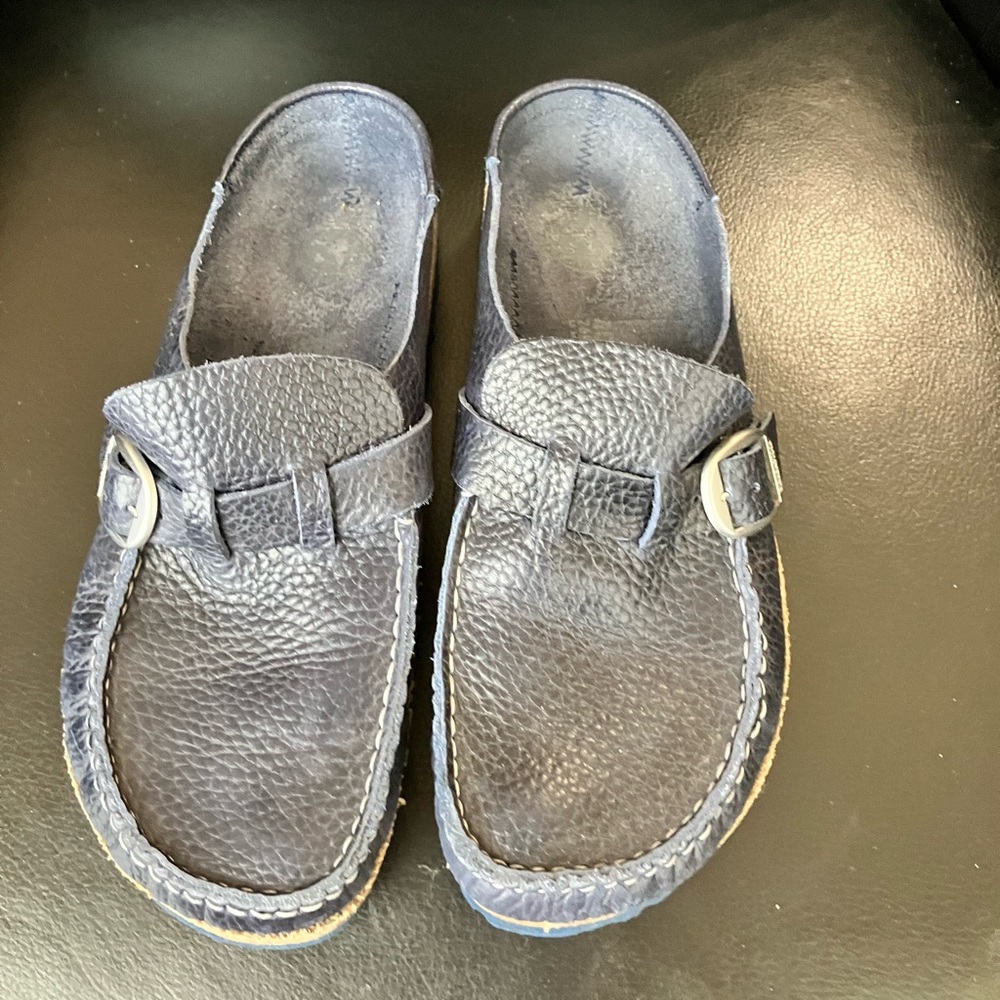 Birkenstock leather clogs